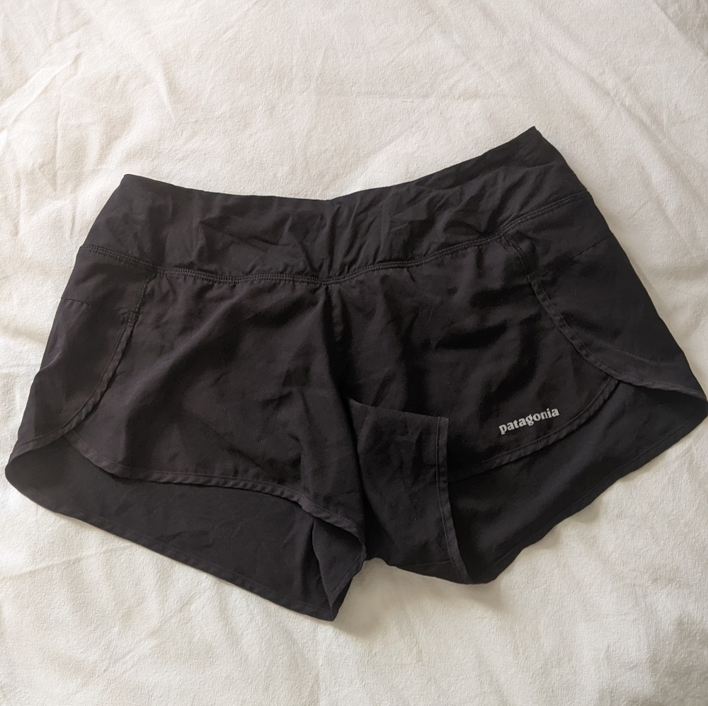 Patagonia black medium shirts